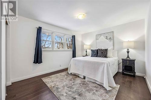 999 Hagle Street, Sarnia, ON - Indoor Photo Showing Bedroom