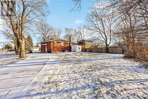 999 Hagle Street, Sarnia, ON - Outdoor