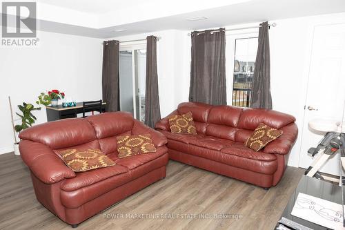 3978 Jockvale Road, Ottawa, ON - Indoor Photo Showing Living Room