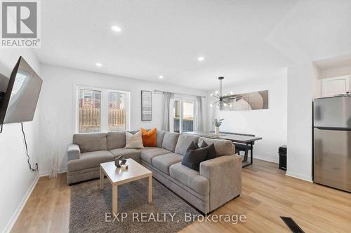 474 Claridge Drive, Ottawa, ON - Indoor Photo Showing Living Room