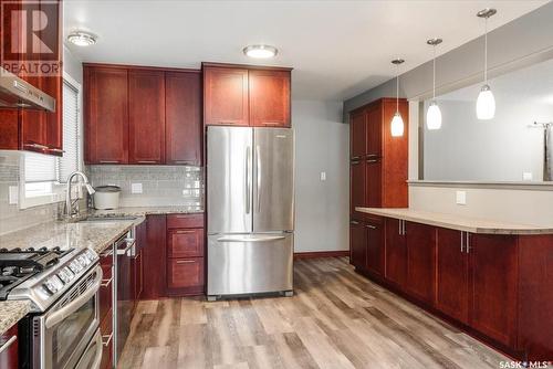 38 Merlin Crescent, Regina, SK - Indoor Photo Showing Kitchen With Stainless Steel Kitchen With Upgraded Kitchen