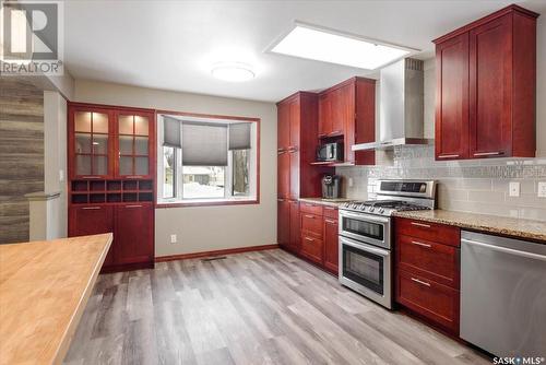 38 Merlin Crescent, Regina, SK - Indoor Photo Showing Kitchen