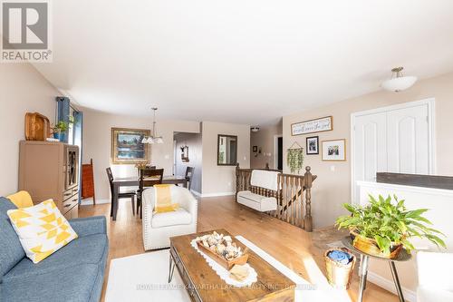 25 Liam Street, Kawartha Lakes (Lindsay), ON - Indoor Photo Showing Living Room