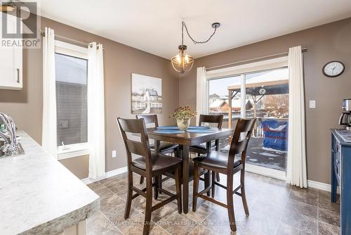 25 Liam Street, Kawartha Lakes (Lindsay), ON - Indoor Photo Showing Dining Room