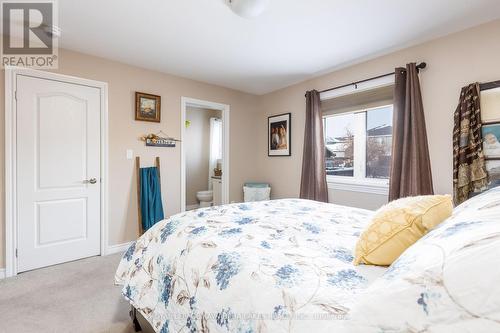 25 Liam Street, Kawartha Lakes (Lindsay), ON - Indoor Photo Showing Bedroom