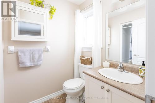 25 Liam Street, Kawartha Lakes (Lindsay), ON - Indoor Photo Showing Bathroom