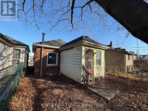 28 Harrison Avenue, Hamilton (Homeside), ON - Outdoor