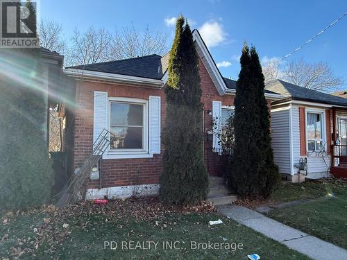 28 Harrison Avenue, Hamilton (Homeside), ON - Outdoor