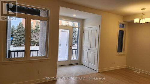 815 Anciano Crescent, Ottawa, ON - Indoor Photo Showing Other Room