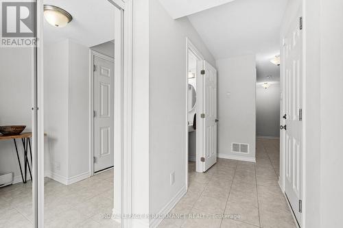 30 Squashberry Lane, Ottawa, ON - Indoor Photo Showing Other Room