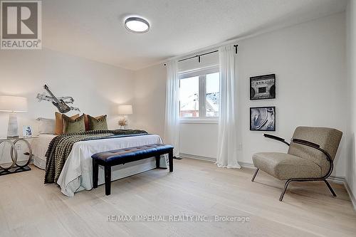 23 Amethyst Drive, Richmond Hill, ON - Indoor Photo Showing Bedroom