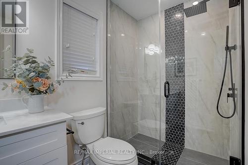 23 Amethyst Drive, Richmond Hill, ON - Indoor Photo Showing Bathroom