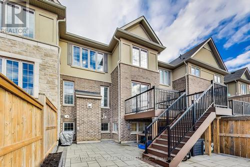 3122 Blackfriar Common, Oakville, ON - Outdoor With Exterior