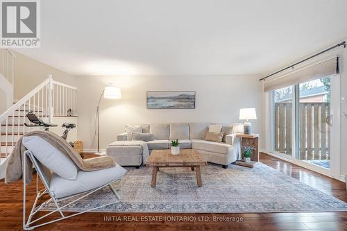 64 - 3265 South Millway, Mississauga (Erin Mills), ON - Indoor Photo Showing Living Room