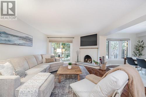 64 - 3265 South Millway, Mississauga (Erin Mills), ON - Indoor Photo Showing Living Room With Fireplace