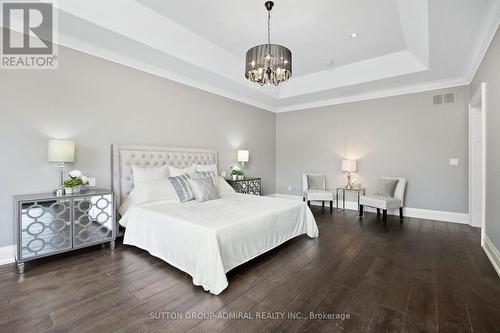 114 Wood Lane, Richmond Hill, ON - Indoor Photo Showing Bedroom