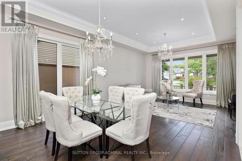 114 Wood Lane, Richmond Hill, ON - Indoor Photo Showing Dining Room