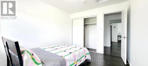 112 Queen Mary Boulevard, Hamilton, ON - Indoor Photo Showing Bedroom