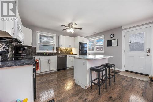 702 Rayburne Avenue, Sarnia, ON - Indoor Photo Showing Kitchen