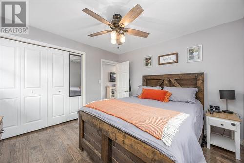 702 Rayburne Avenue, Sarnia, ON - Indoor Photo Showing Bedroom