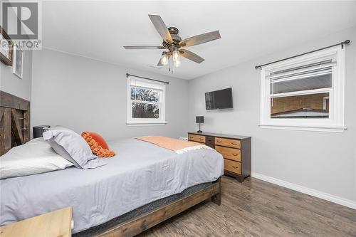 702 Rayburne Avenue, Sarnia, ON - Indoor Photo Showing Bedroom