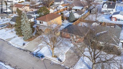 702 Rayburne Avenue, Sarnia, ON - Outdoor