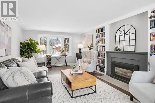 17 Queen Mary Crescent, London, ON - Indoor Photo Showing Living Room With Fireplace