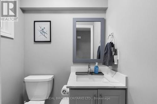 50 Maitland Drive, Barrie, ON - Indoor Photo Showing Bathroom