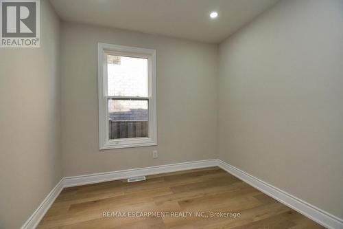 32 Vansitmart Avenue, Hamilton, ON - Indoor Photo Showing Other Room