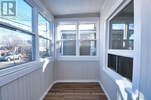 32 Vansitmart Avenue, Hamilton, ON - Indoor Photo Showing Other Room