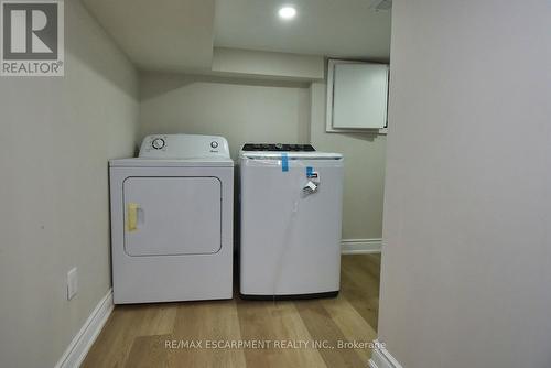 32 Vansitmart Avenue, Hamilton, ON - Indoor Photo Showing Laundry Room