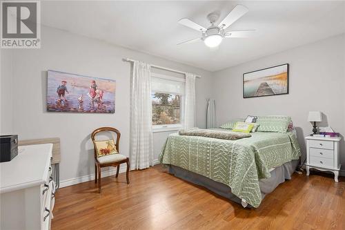 846 Mckay Avenue, Sarnia, ON - Indoor Photo Showing Bedroom