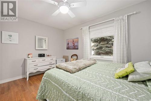 846 Mckay Avenue, Sarnia, ON - Indoor Photo Showing Bedroom