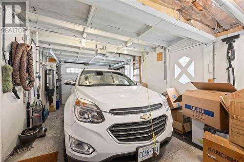 846 Mckay Avenue, Sarnia, ON - Indoor Photo Showing Garage