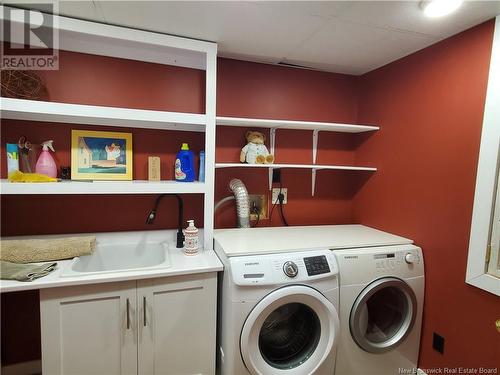 568 Bayview Drive, Saint Andrews, NB - Indoor Photo Showing Laundry Room