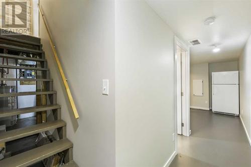 3513 43 Street Sw, Calgary, AB - Indoor Photo Showing Other Room