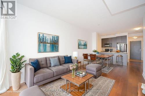 2908 - 4070 Confederation Parkway, Mississauga, ON - Indoor Photo Showing Living Room