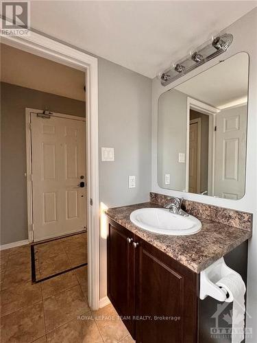 127 Keltie, Ottawa, ON - Indoor Photo Showing Bathroom