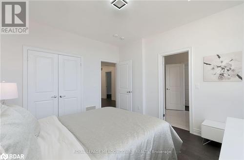 3173 Millicent Avenue, Oakville, ON - Indoor Photo Showing Bedroom