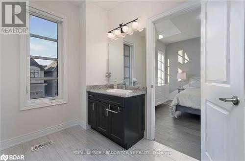 3173 Millicent Avenue, Oakville, ON - Indoor Photo Showing Bathroom