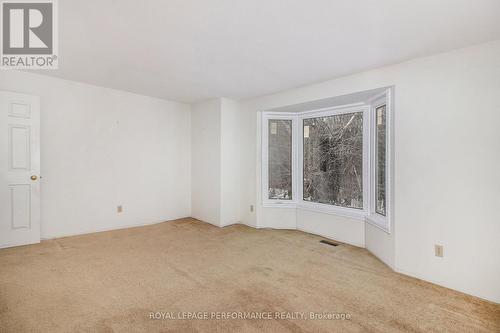 6063 Valley Field Crescent, Ottawa, ON - Indoor Photo Showing Other Room