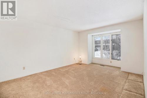 6063 Valley Field Crescent, Ottawa, ON - Indoor Photo Showing Other Room