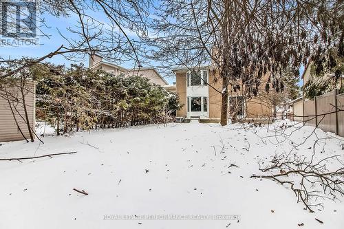 6063 Valley Field Crescent, Ottawa, ON - Outdoor