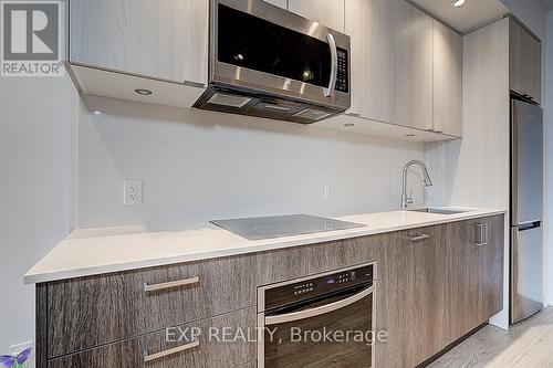 2817 - 1926 Lakeshore Boulevard W, Toronto, ON - Indoor Photo Showing Kitchen