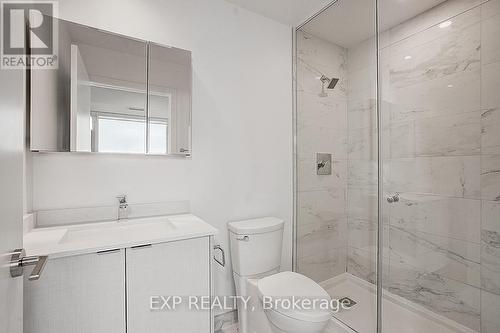 2817 - 1926 Lakeshore Boulevard W, Toronto, ON - Indoor Photo Showing Bathroom