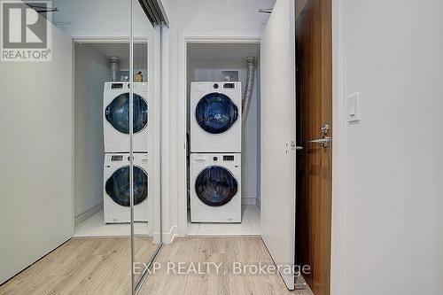 2817 - 1926 Lakeshore Boulevard W, Toronto, ON - Indoor Photo Showing Laundry Room