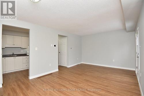 15 Wood Street E, Hamilton, ON - Indoor Photo Showing Other Room