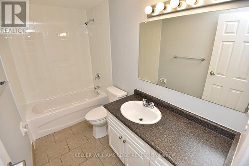 15 Wood Street E, Hamilton, ON - Indoor Photo Showing Bathroom