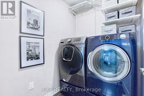 382 Montreal Circle, Hamilton, ON - Indoor Photo Showing Laundry Room