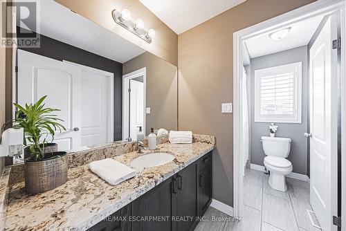 97 Chartwell Circle, Hamilton, ON - Indoor Photo Showing Bathroom